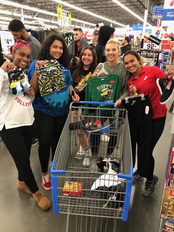 Allen Athletics Giving Back at Christmas