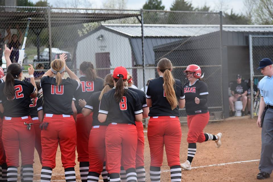 Red Devils Earn Conference Sweep on the Road