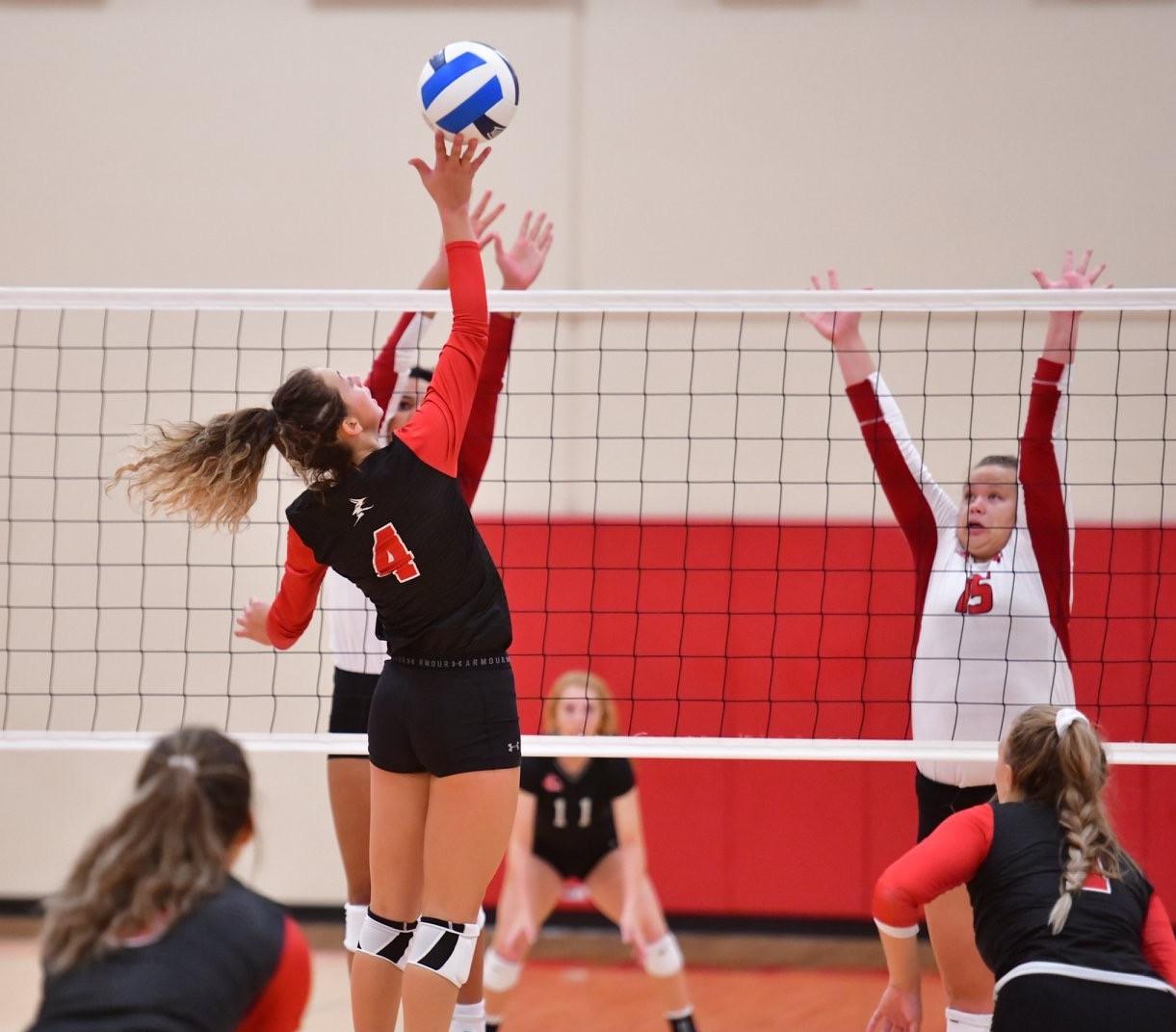 Allen Sweeps Labette In First Conference Match
